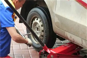 鼓楼附近拖车24小时服务热线电话