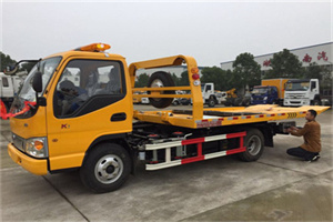 鼓楼哪里有拖车服务